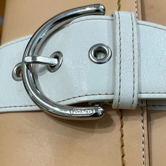 RARE! Coach Vintage Soho Two Toned Vachetta Leather Bifold Clutch/Wristlet - Picture 3 of 5